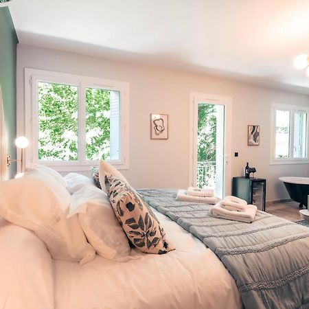 Les Suites De L'Etang Cucuron Ngoại thất bức ảnh